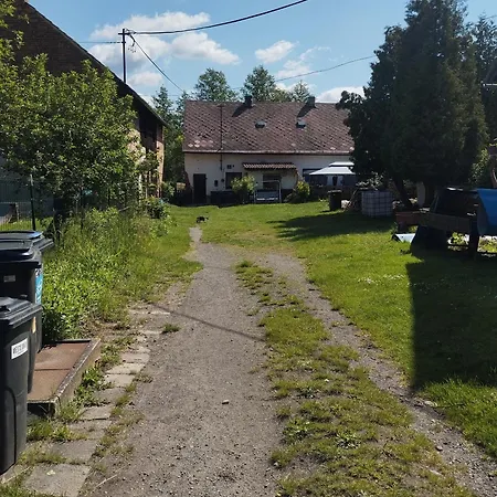Accommodatie bij particulieren S Balkonem Ve Vesnickem Staveni V Obore U Doks