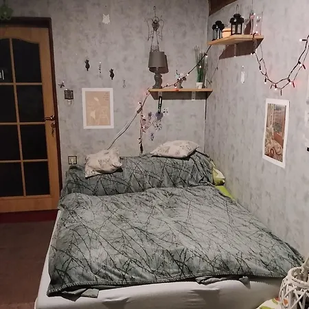 S Balkonem Ve Vesnickem Staveni V Obore U Doks * Česká Lípa